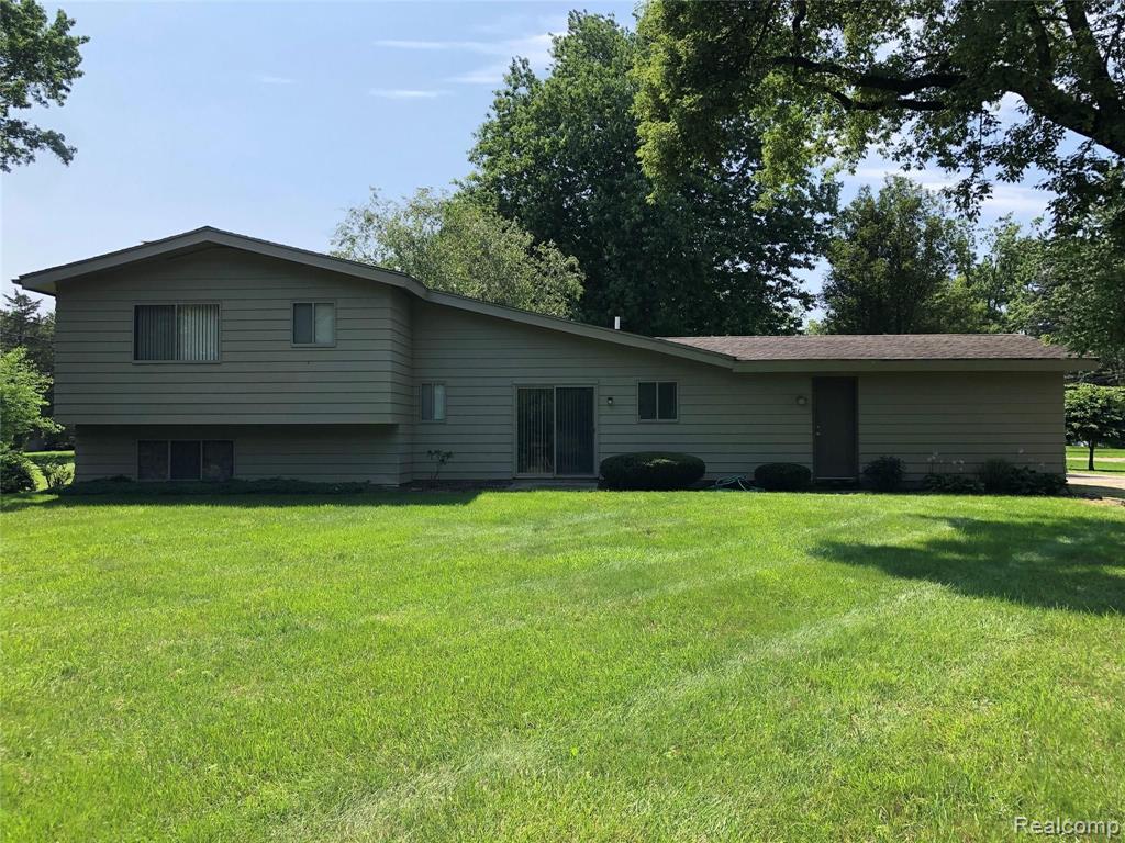 2841 Grant Road Rochester Hills, MI 48309 - Photo 10 of 47