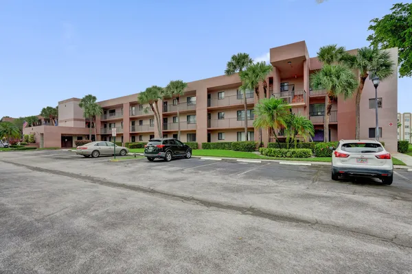 $158,000 | 7432 Ashmont Circle, Unit 208, Tamarac, FL 33321