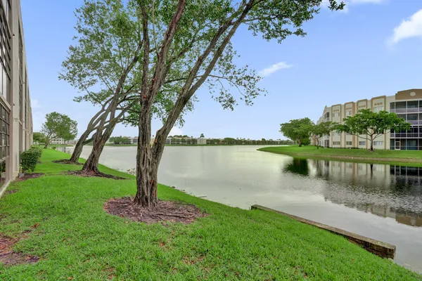 $158,000 | 7432 Ashmont Circle, Unit 208, Tamarac, FL 33321