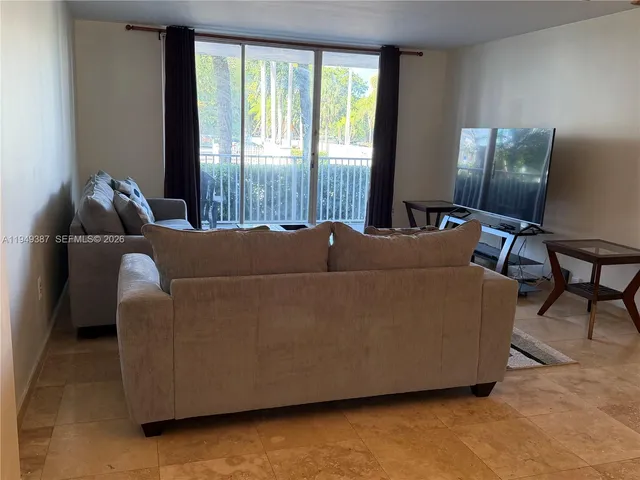 $1,800 | 2801 Northeast 183rd Street, Unit 111W, Aventura, FL 33160