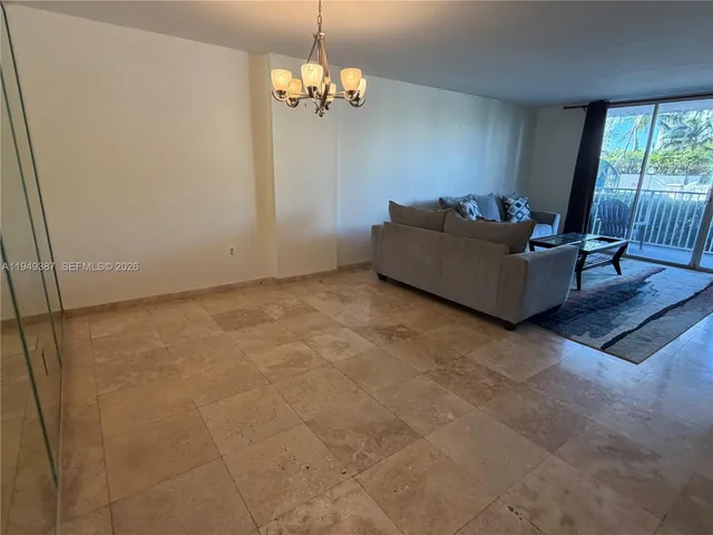 $1,800 | 2801 Northeast 183rd Street, Unit 111W, Aventura, FL 33160