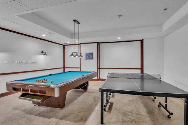 $1,800 | 2801 Northeast 183rd Street, Unit 111W, Aventura, FL 33160