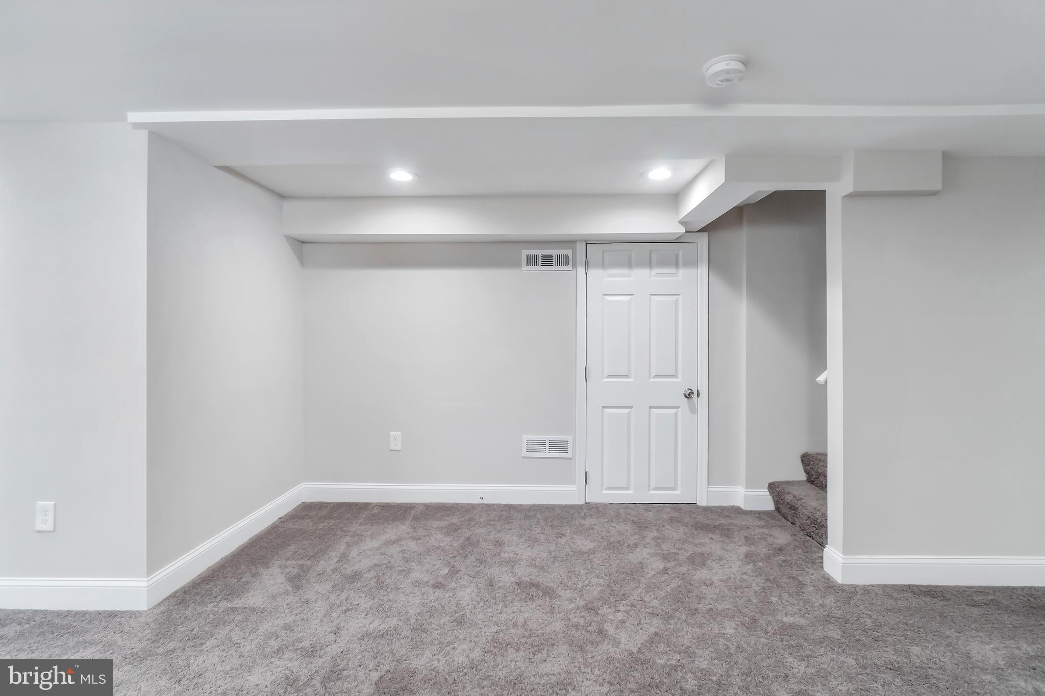 1009 Cherlyn Road Baltimore, MD 21221 - Photo 27 of 32