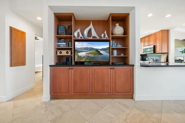 $2,850,000 | 500 Bay Drive, Unit 28B2, Lahaina, HI 96761