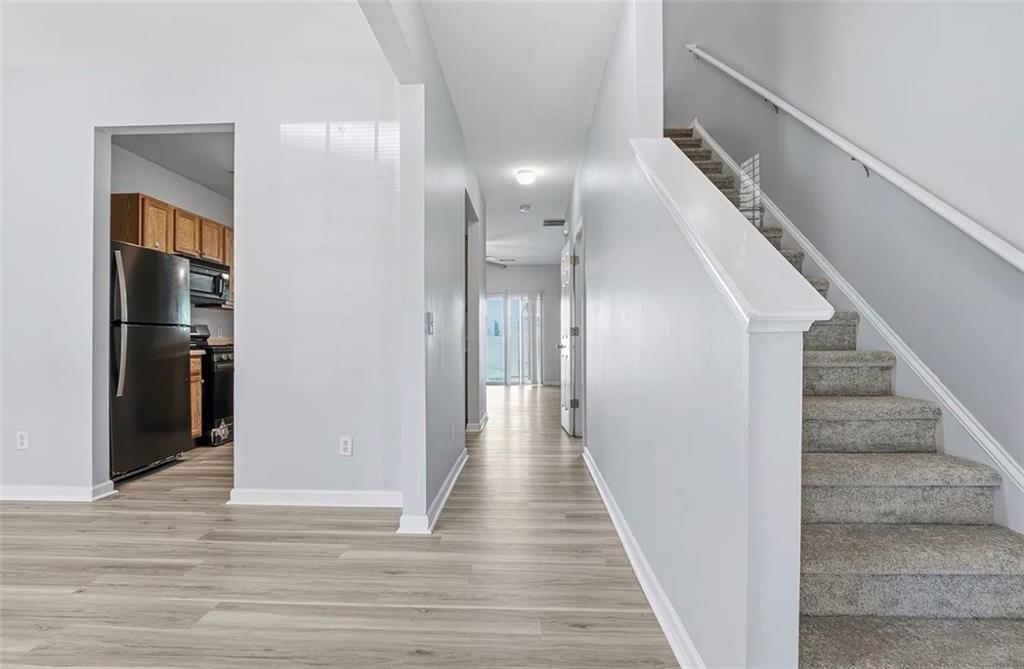 585 McWilliams Road Southeast, Unit 2402 Atlanta, GA 30315 - Photo 3 of 9