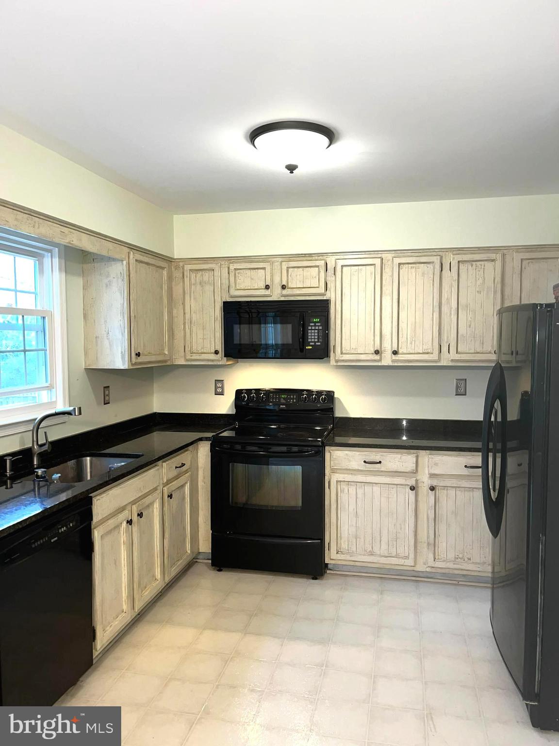 1032 Windrush Lane Sandy Spring, MD 20860 - Photo 4 of 19