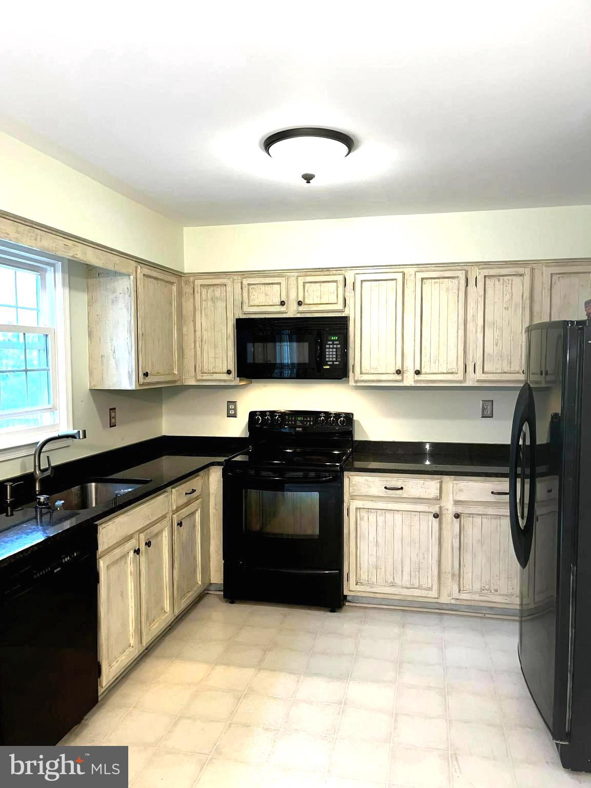 1032 Windrush Lane Sandy Spring, MD 20860 - Photo 7 of 19