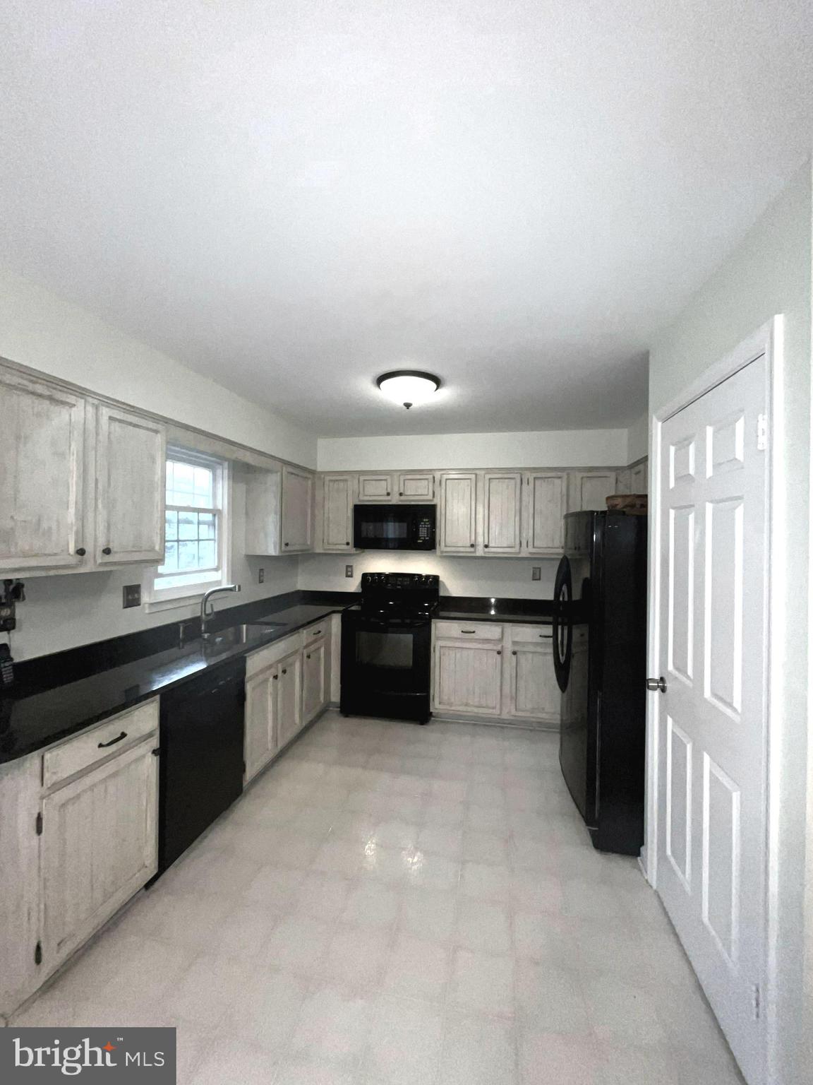 1032 Windrush Lane Sandy Spring, MD 20860 - Photo 8 of 19