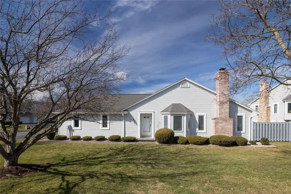 $314,900 | 60 Chenin Run, Perinton, NY 14450