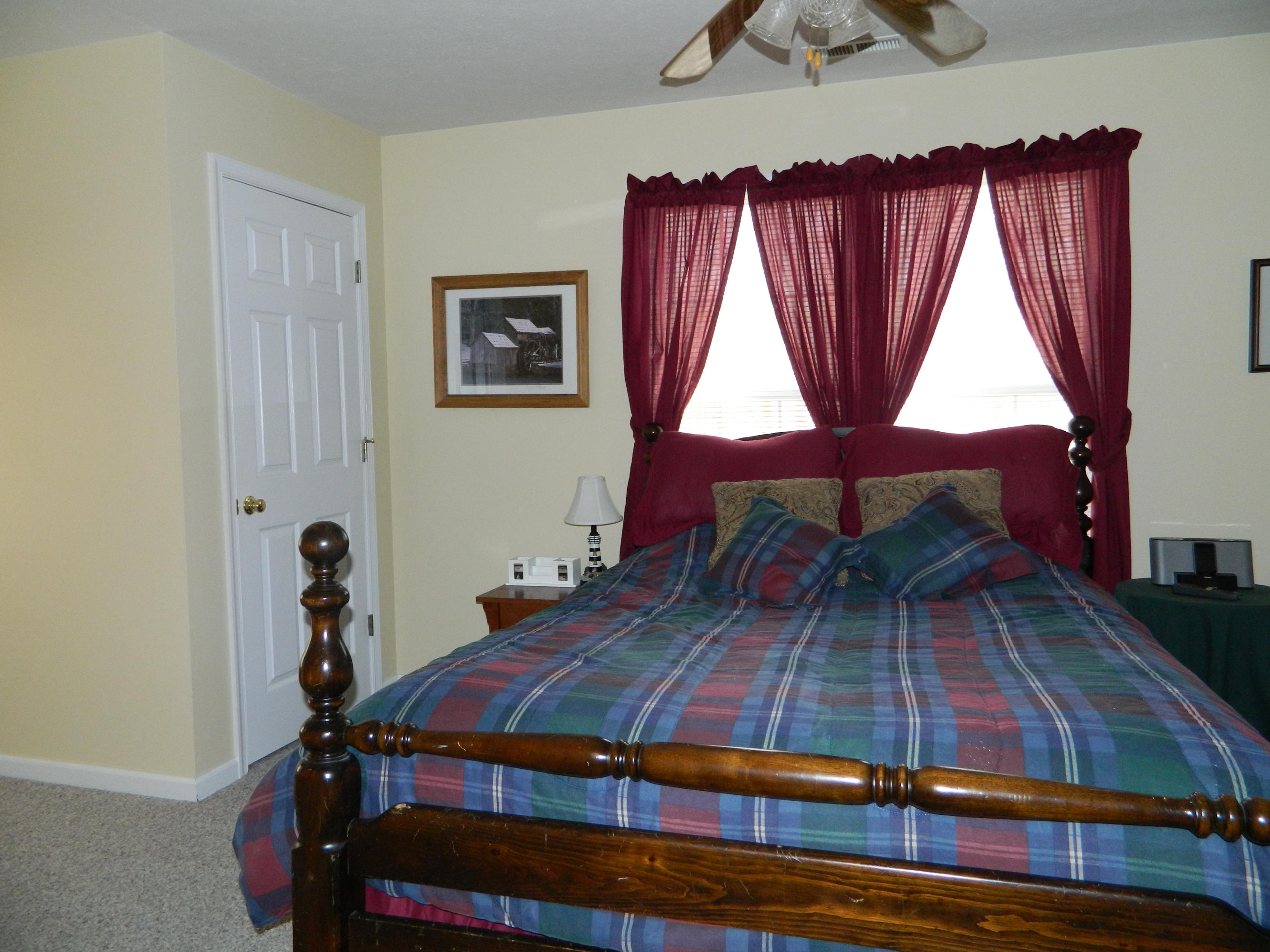 110 Woodley Road Moneta, VA 24121 - Photo 23 of 35 DSCN0549