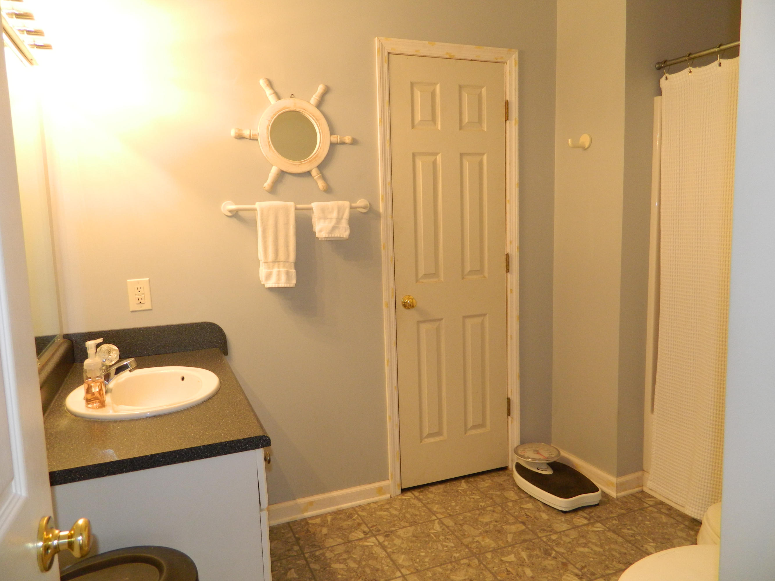 110 Woodley Road Moneta, VA 24121 - Photo 33 of 35 DSCN0561
