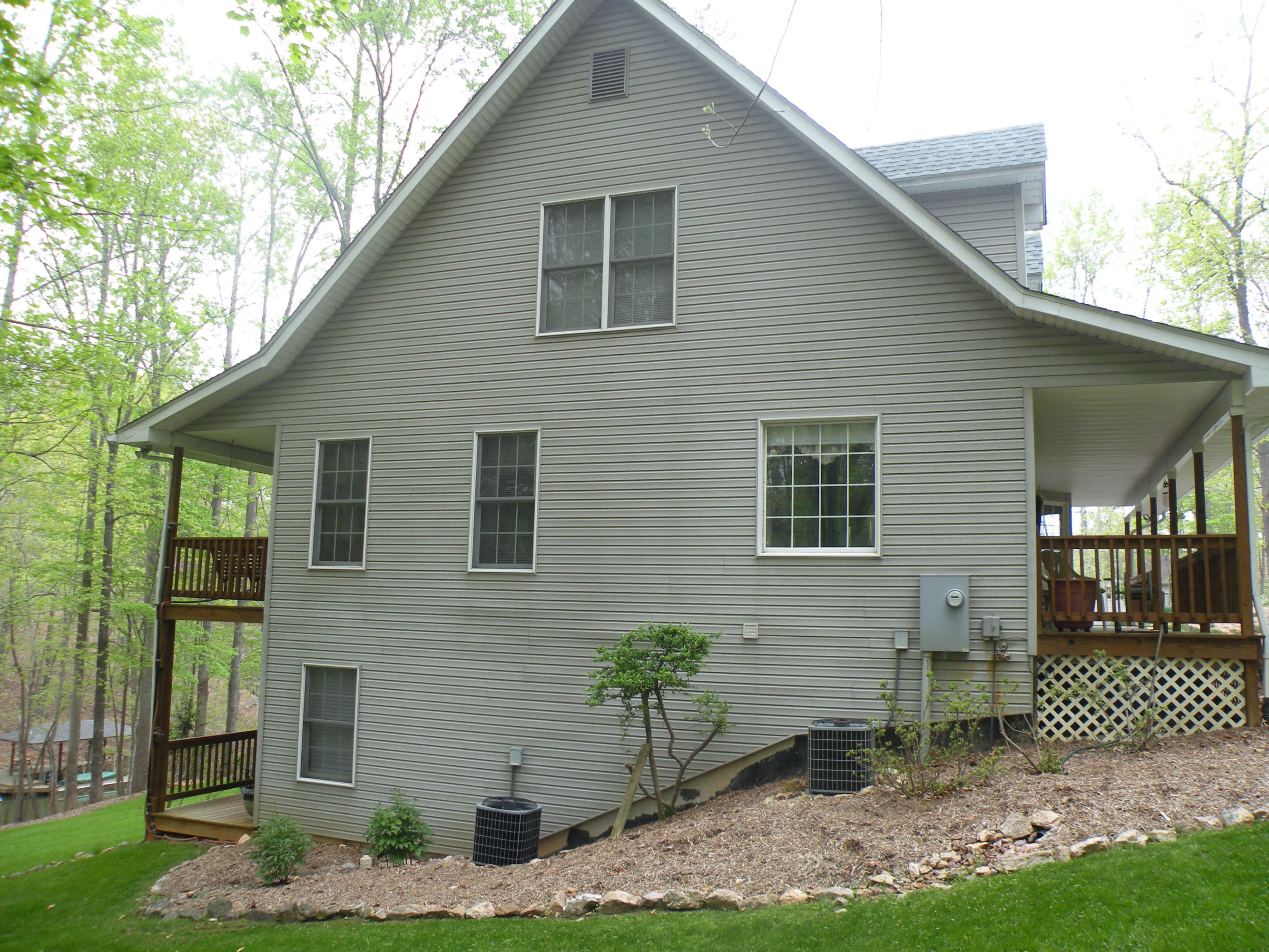 110 Woodley Road Moneta, VA 24121 - Photo 35 of 35 DSCN9066