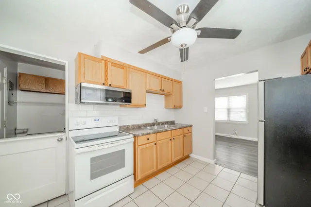 $109,900 | 1904 East Greenlawn Court, Muncie, IN 47302