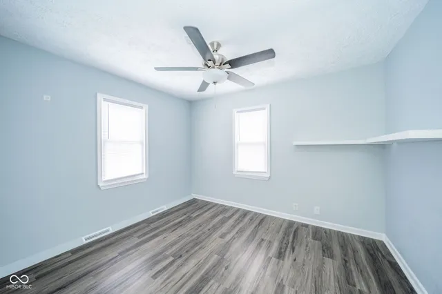 $109,900 | 1904 East Greenlawn Court, Muncie, IN 47302