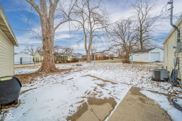 $103,000 | 1904 East Greenlawn Court, Muncie, IN 47302