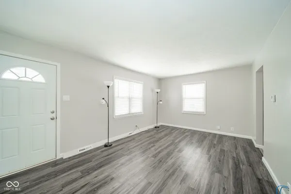 $103,000 | 1904 East Greenlawn Court, Muncie, IN 47302