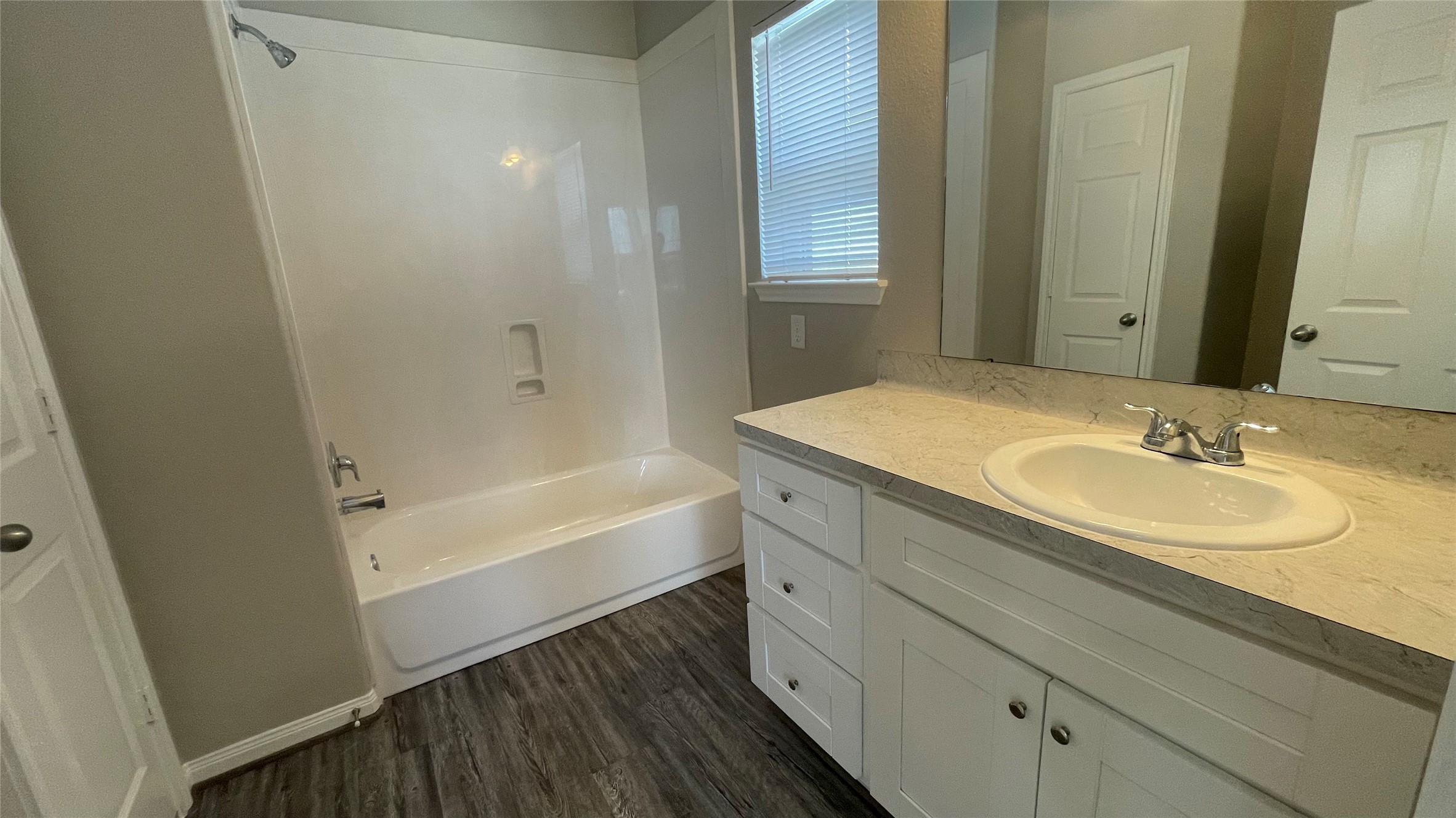 4510 Mayflower Street, Unit B Houston, TX 77051 - Photo 12 of 17