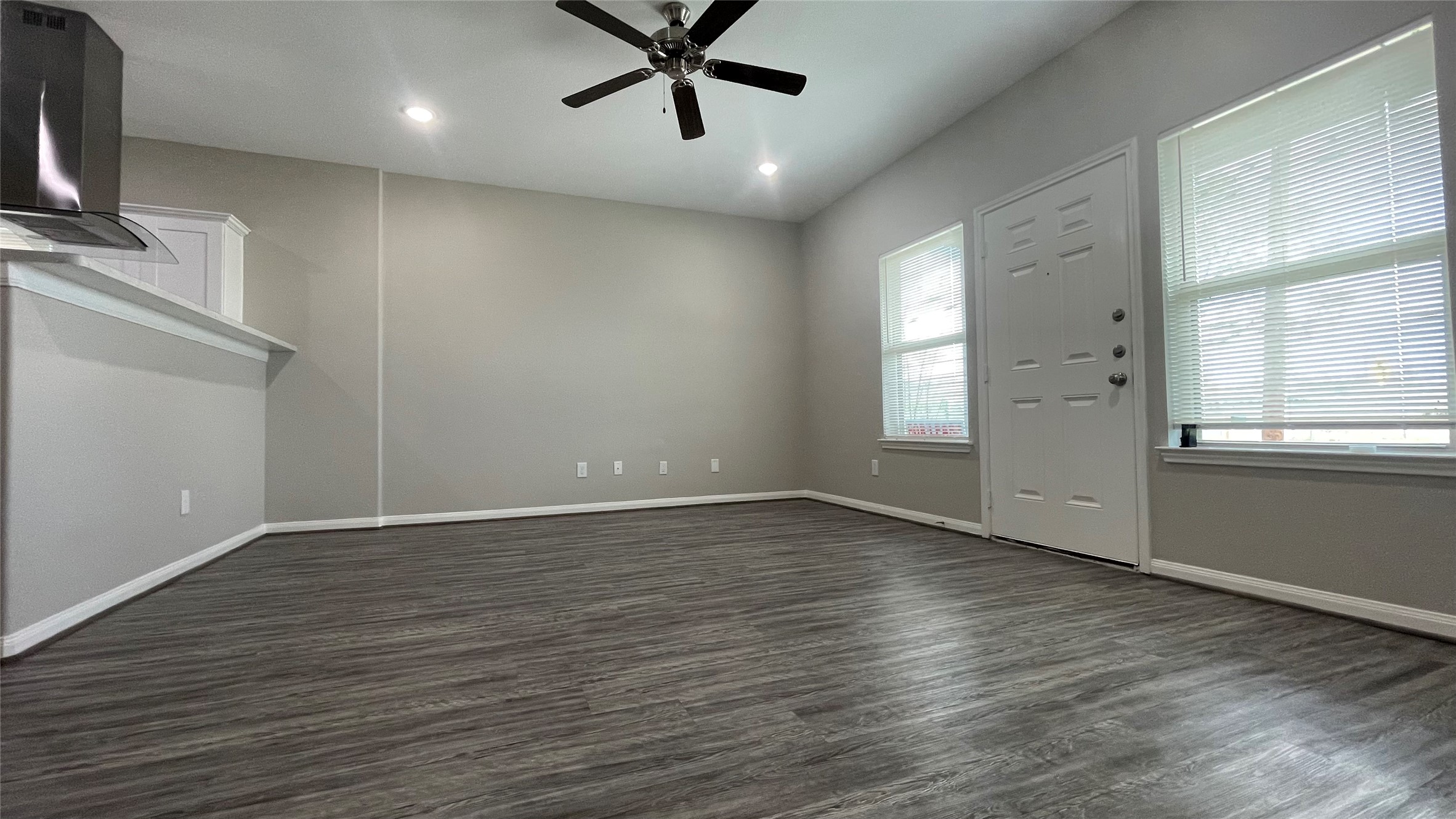 4510 Mayflower Street, Unit B Houston, TX 77051 - Photo 14 of 17