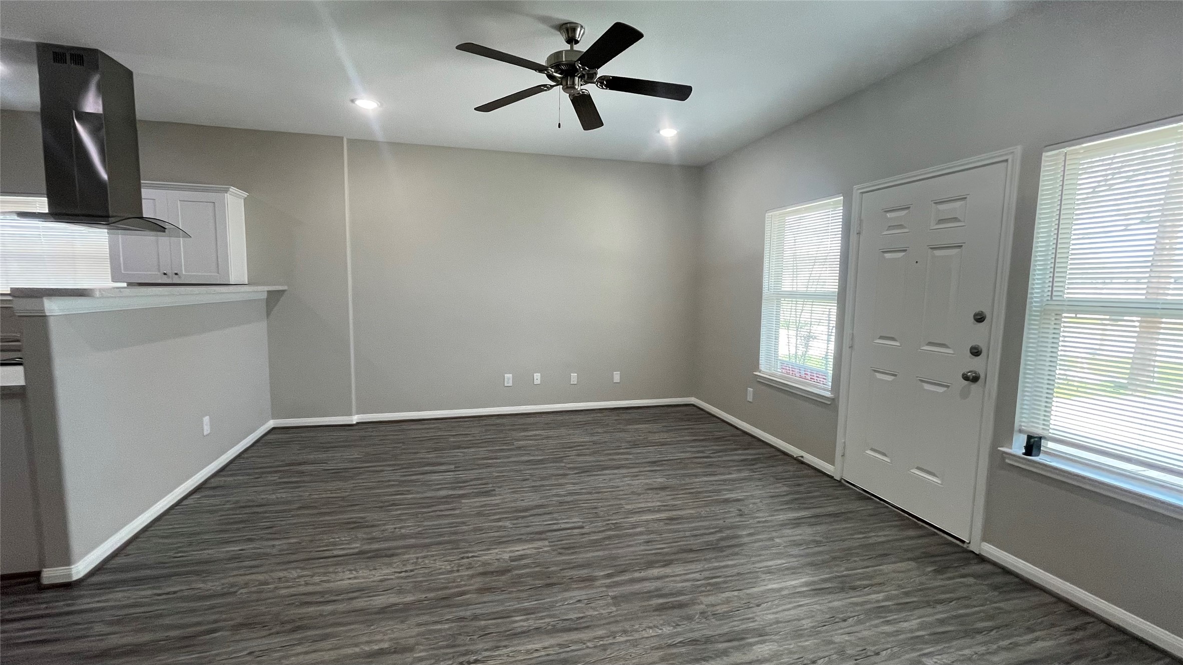 4510 Mayflower Street, Unit B Houston, TX 77051 - Photo 3 of 17