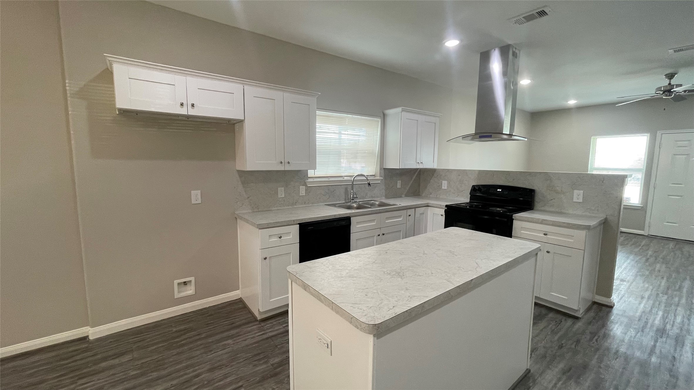 4510 Mayflower Street, Unit B Houston, TX 77051 - Photo 6 of 17