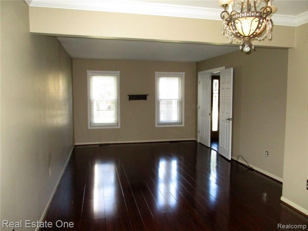 856 Mayfair Court Rochester Hills, MI 48309 - Photo 19 of 40