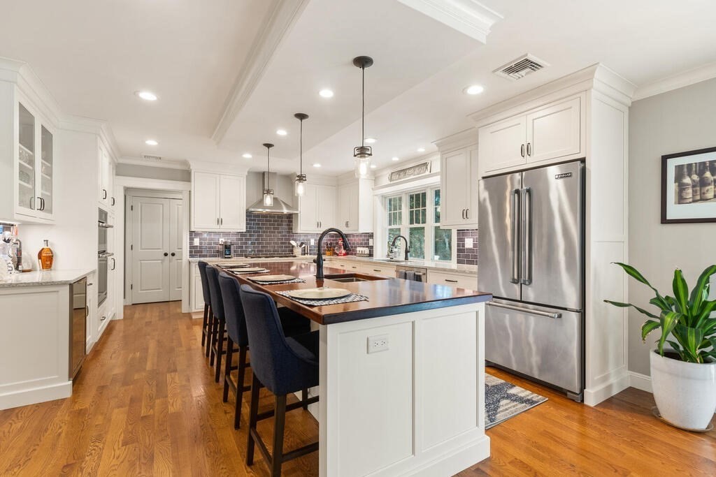 166 Pearl Street Reading, MA 01867 - Photo 12 of 37