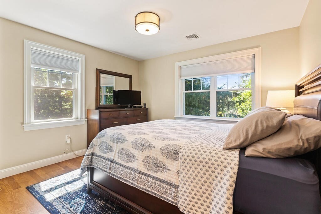166 Pearl Street Reading, MA 01867 - Photo 23 of 37