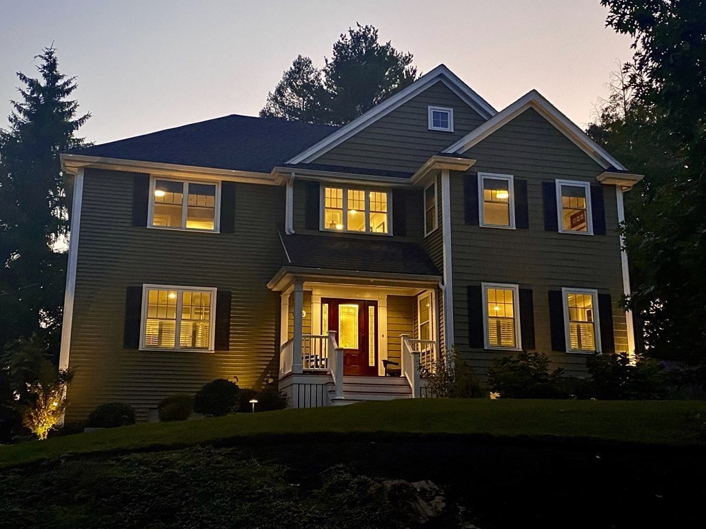 166 Pearl Street Reading, MA 01867 - Photo 33 of 37