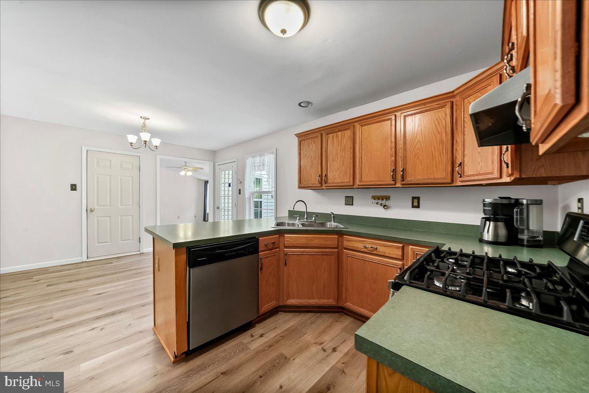 3174 William Road Garnet Valley, PA 19060 - Photo 12 of 37 Kitchen