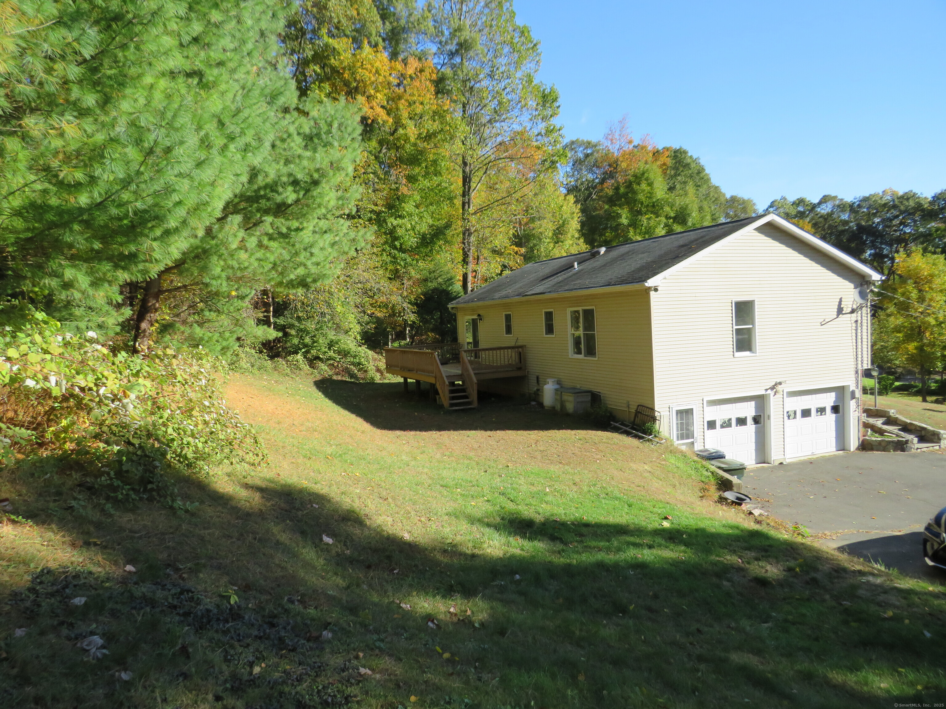 15 Hayestown Heights Danbury, CT 06811 - Photo 27 of 28 a view of a house with backyard and garden