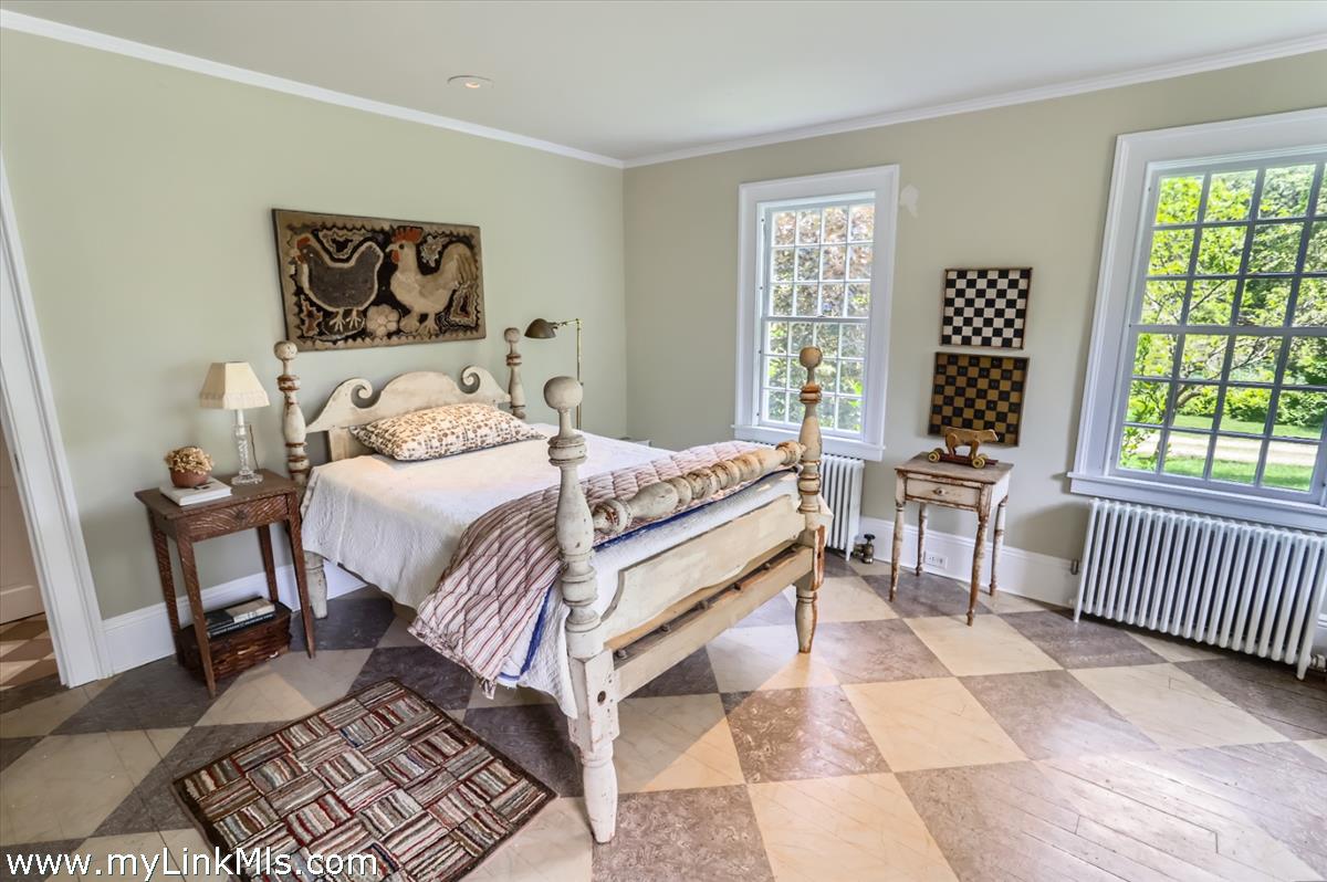 180 Pilot Hill Farm Road Vineyard Haven, MA 02568 - Photo 30 of 68