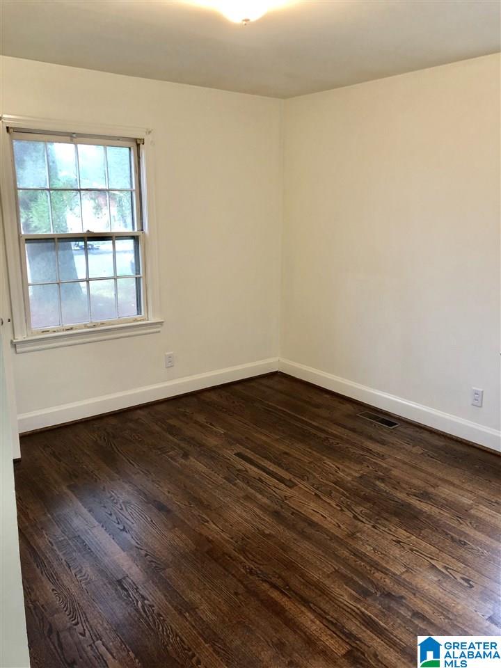 916 84th Street South Birmingham, AL 35206 - Photo 8 of 12