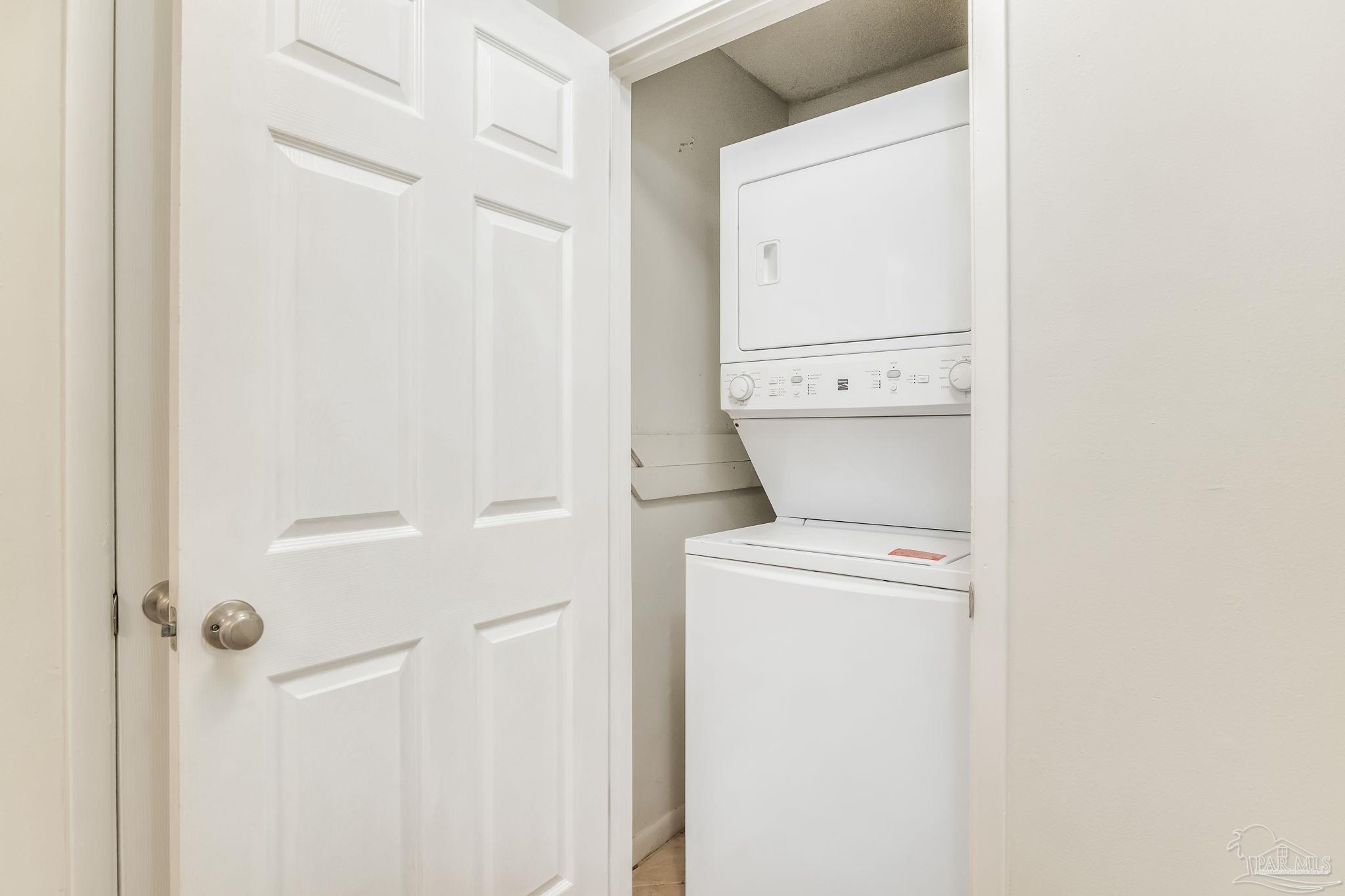 7150 Plantation Road, Unit 222 Pensacola, FL 32504 - Photo 33 of 42