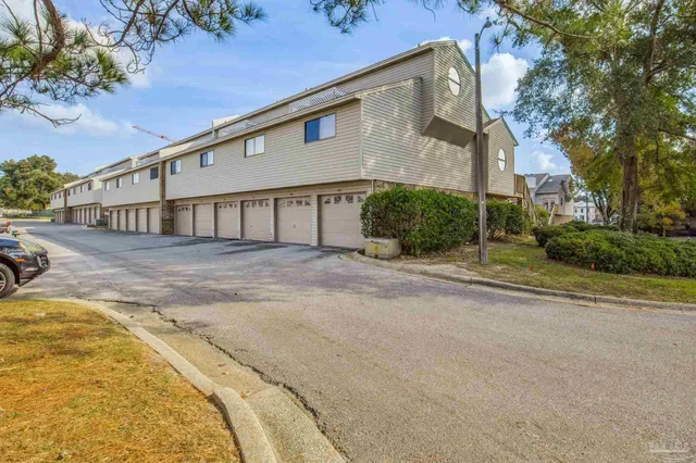 $165,000 | 7150 Plantation Road, Unit 222, Pensacola, FL 32504