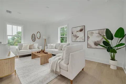 $1,795,000 | 246 23rd Avenue Southeast, St. Petersburg, FL 33705