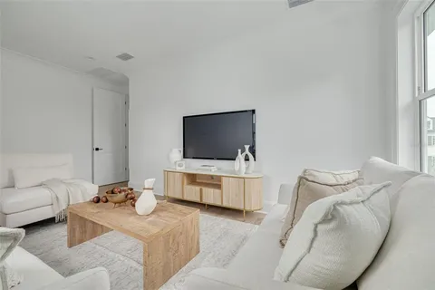 $1,795,000 | 246 23rd Avenue Southeast, St. Petersburg, FL 33705