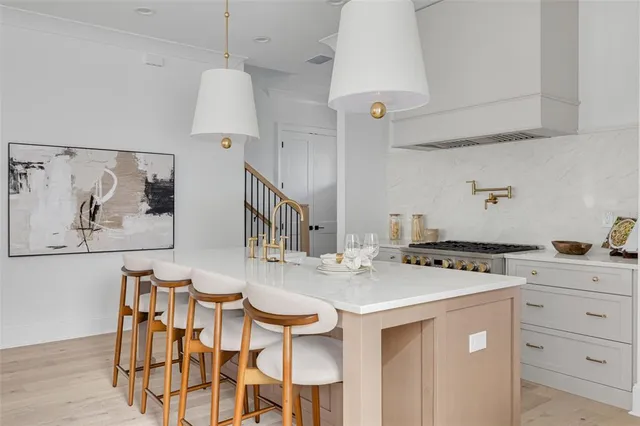 $1,795,000 | 246 23rd Avenue Southeast, St. Petersburg, FL 33705