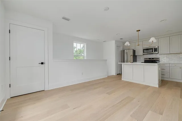 $1,795,000 | 246 23rd Avenue Southeast, St. Petersburg, FL 33705