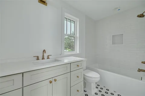 $1,795,000 | 246 23rd Avenue Southeast, St. Petersburg, FL 33705