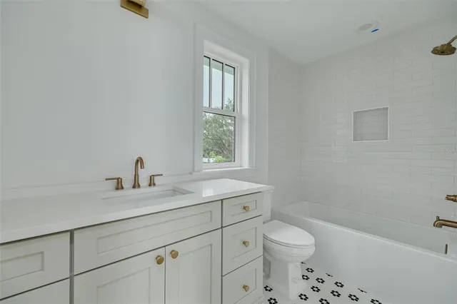 $1,795,000 | 246 23rd Avenue Southeast, St. Petersburg, FL 33705