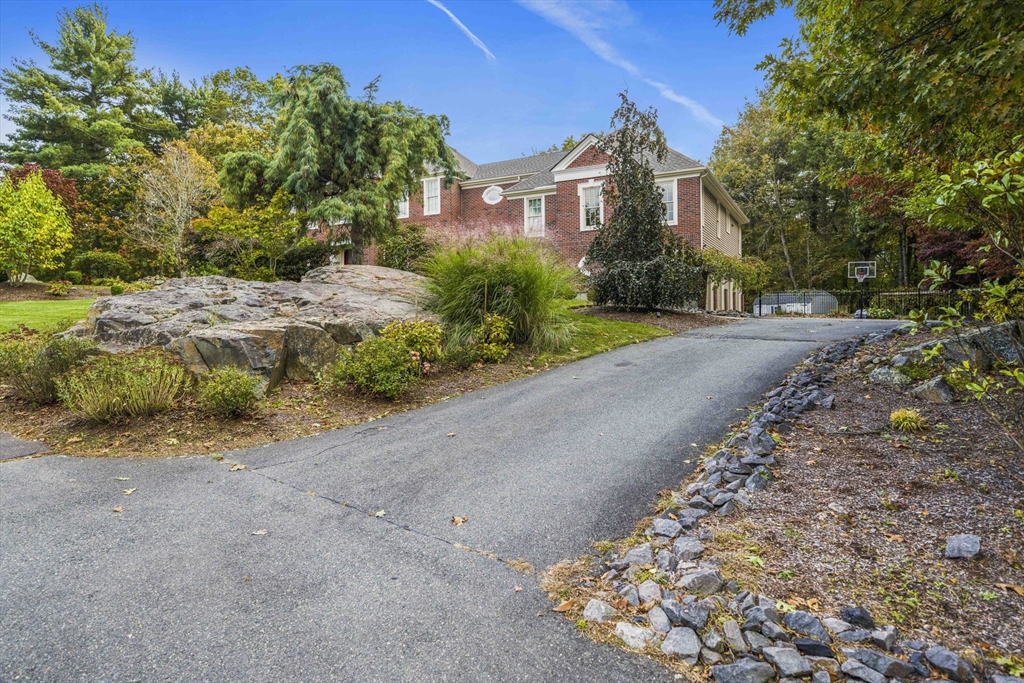 5 Linden Glen Road Canton, MA 02021 - Photo 3 of 8