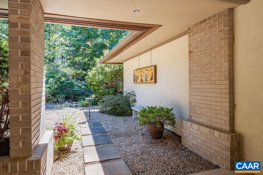 3675 Brinnington Road Charlottesville, VA 22901 - Photo 8 of 51 Gallery Image 8