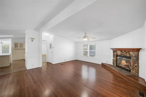 $125,000 | 3614 College Street, Damon, TX 77430