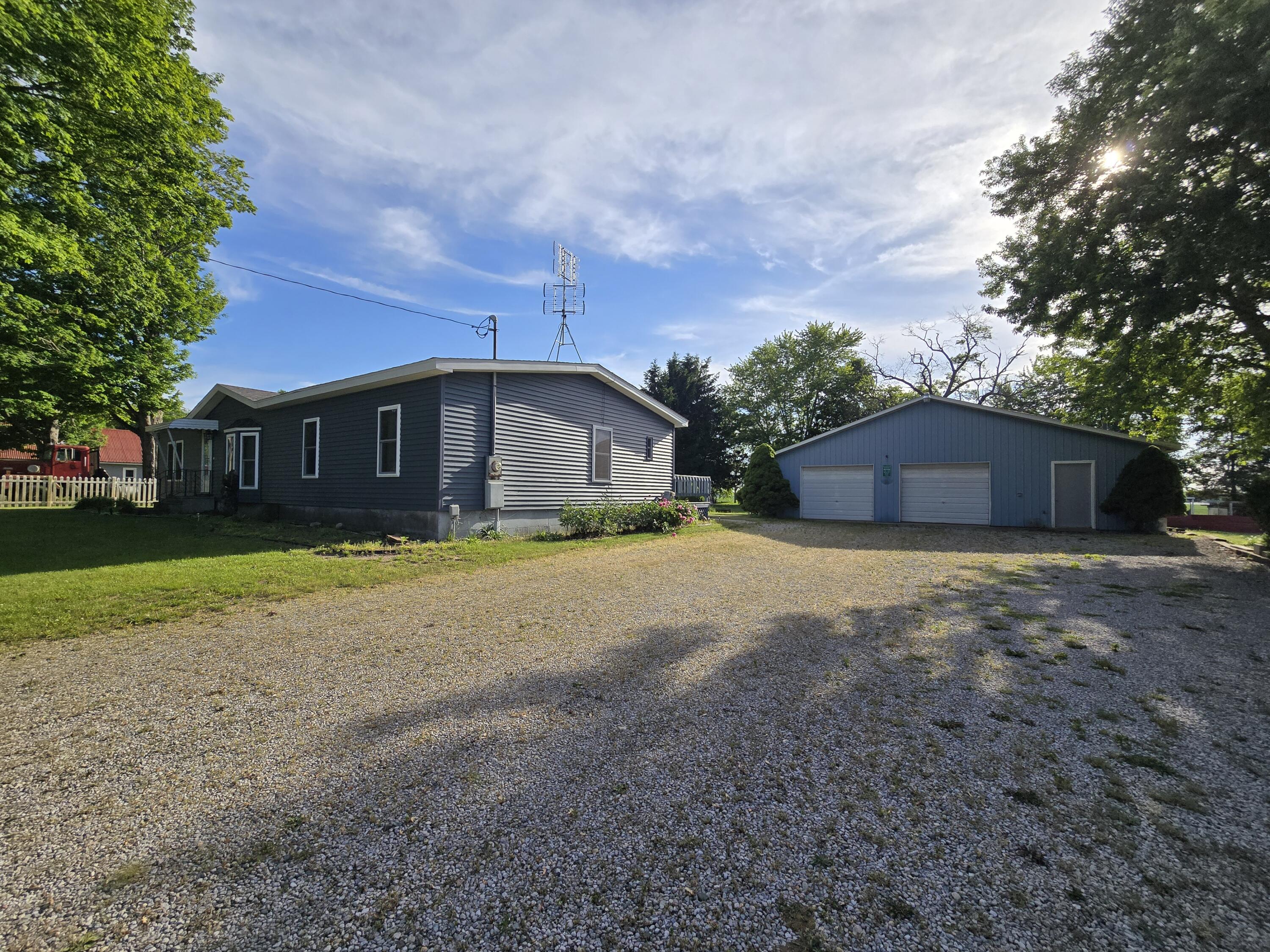 53140 Fulton Road Leonidas, MI 49066 - Photo 2 of 51 1000082068