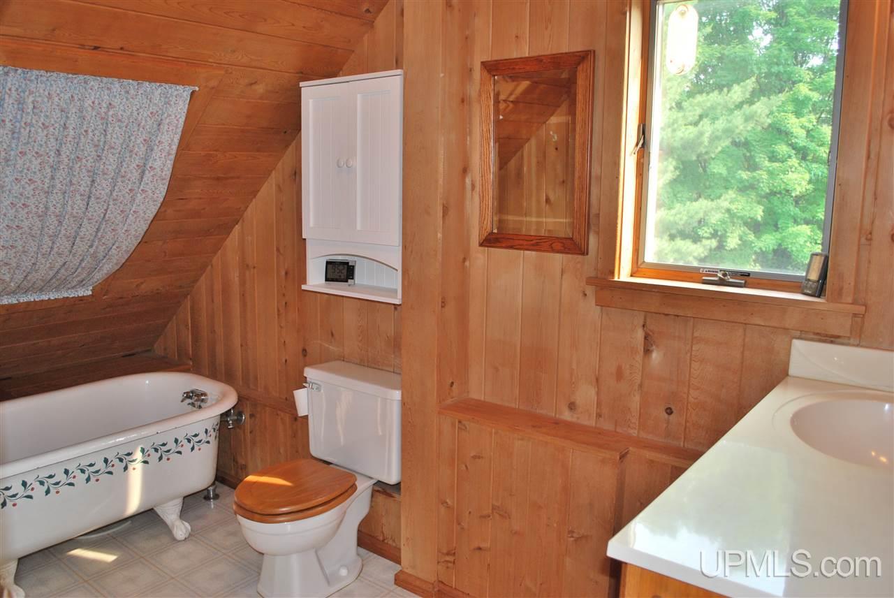 17130 High Point Road Hancock, MI 49930 - Photo 31 of 36 Gallery Image 31