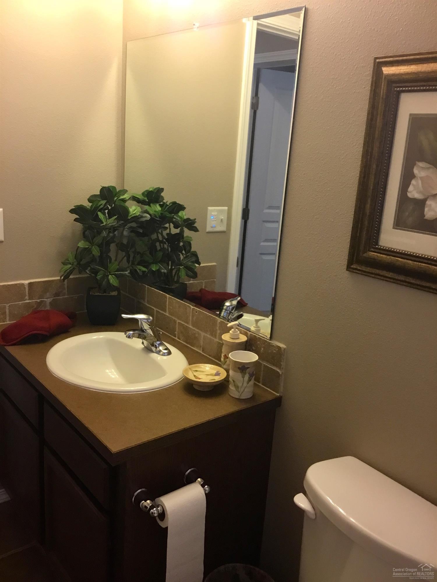2823 Northeast Spring Water Place Bend, OR 97701 - Photo 14 of 23 Gallery Image 14