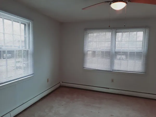 $1,900 | 7 Autumn Leaf Drive, Unit 3, Nashua, NH 03060