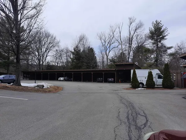 $1,900 | 7 Autumn Leaf Drive, Unit 3, Nashua, NH 03060
