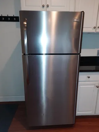 $1,900 | 7 Autumn Leaf Drive, Unit 3, Nashua, NH 03060