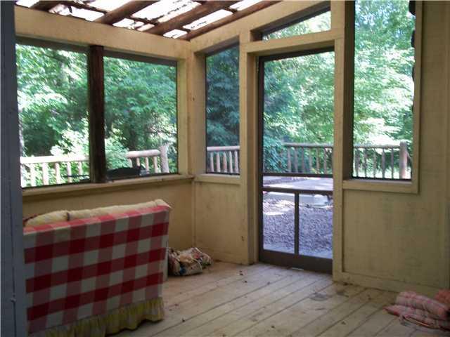 511 Franklin Street Pendleton, IN 46064 - Photo 3 of 6